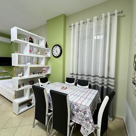 Solei Apartments Saranda Extérieur photo