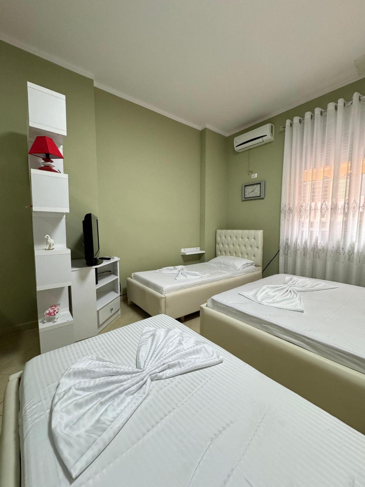 Solei Apartments Saranda Extérieur photo