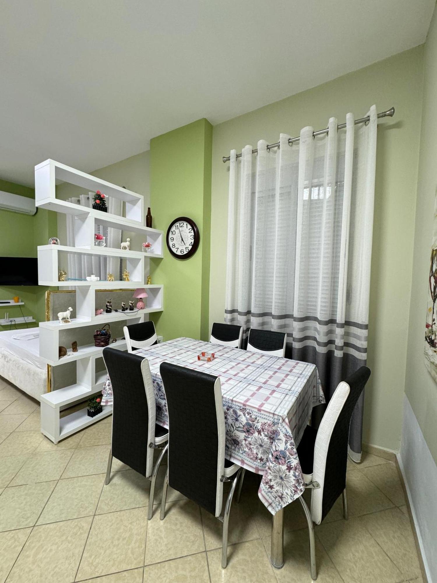 Solei Apartments Saranda Extérieur photo